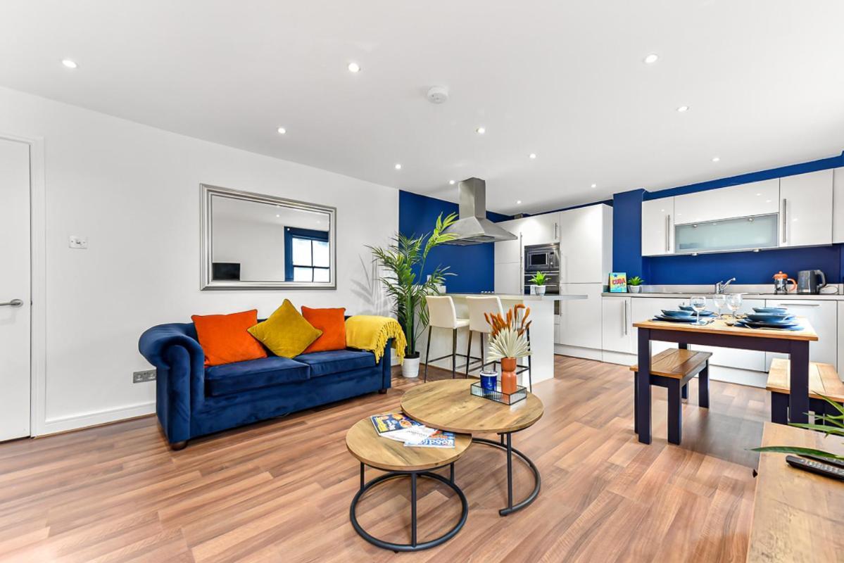 Bright And Spacious 2 Bed In Appartamento